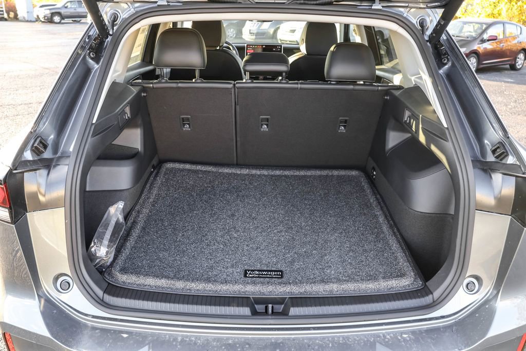 New 2026 Volkswagen Tiguan SE image 33