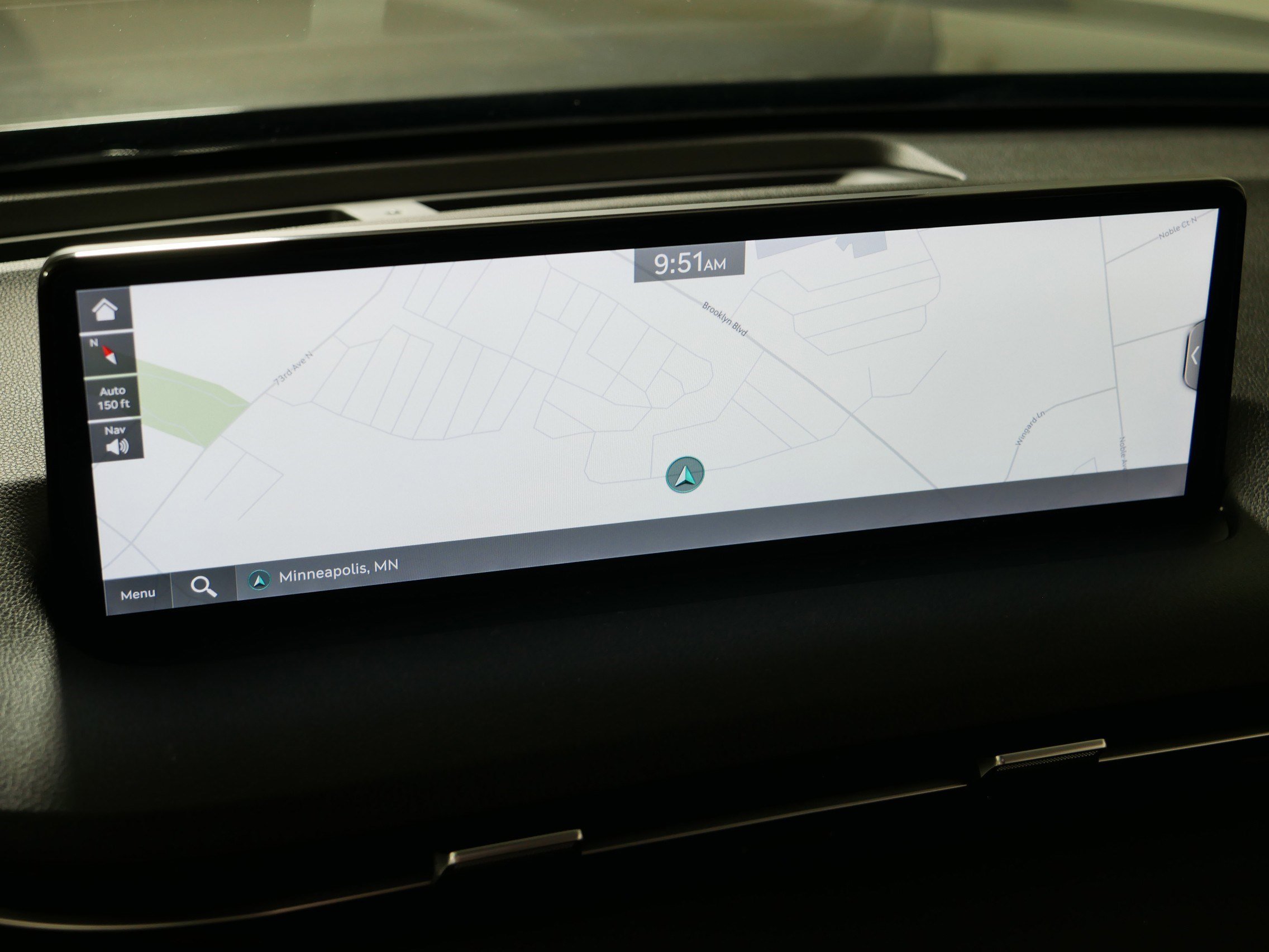 Certified 2025 Genesis Electrified GV70 AWD/4WD image 30