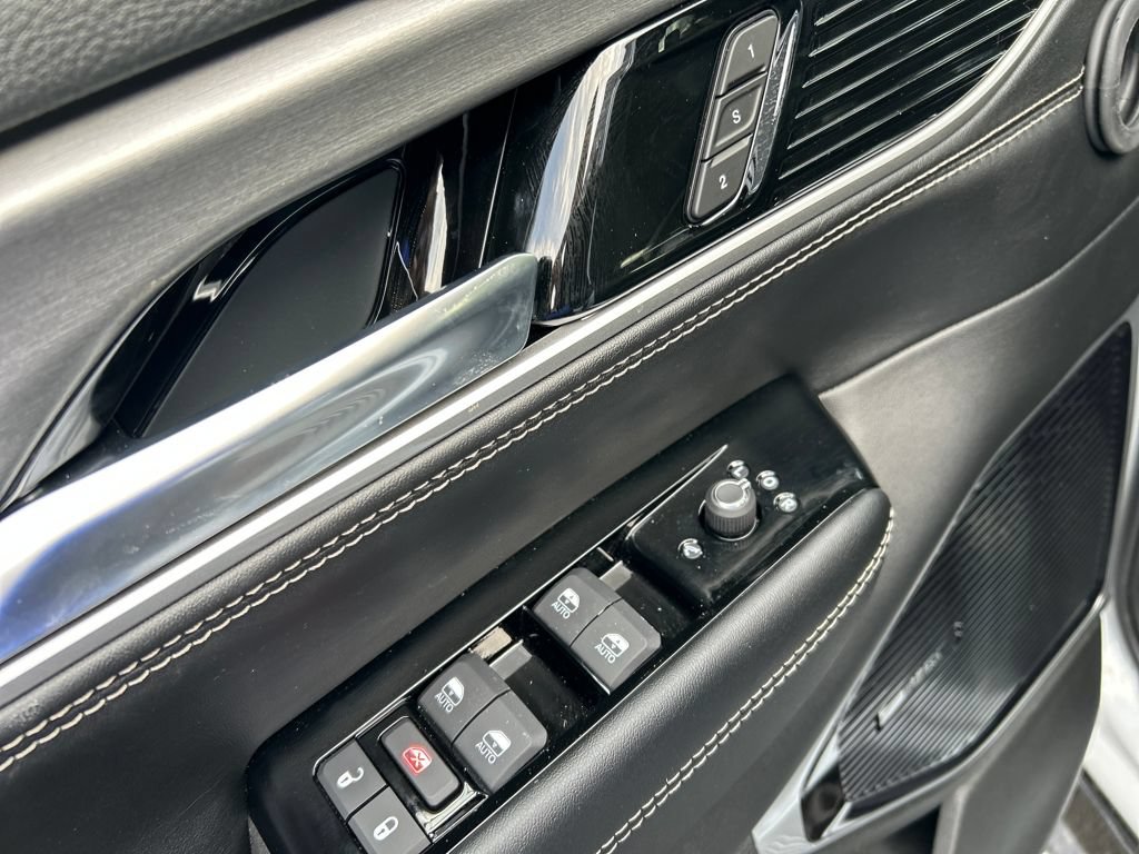 New 2026 Jeep Grand Wagoneer L Limited AWD/4WD image 12
