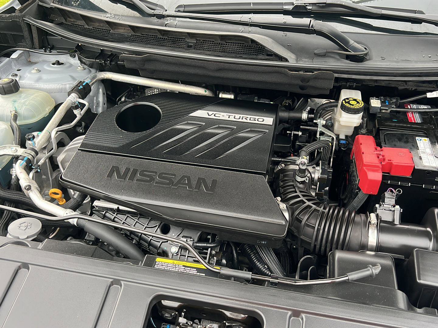 Used 2024 Nissan Rogue SV image 35