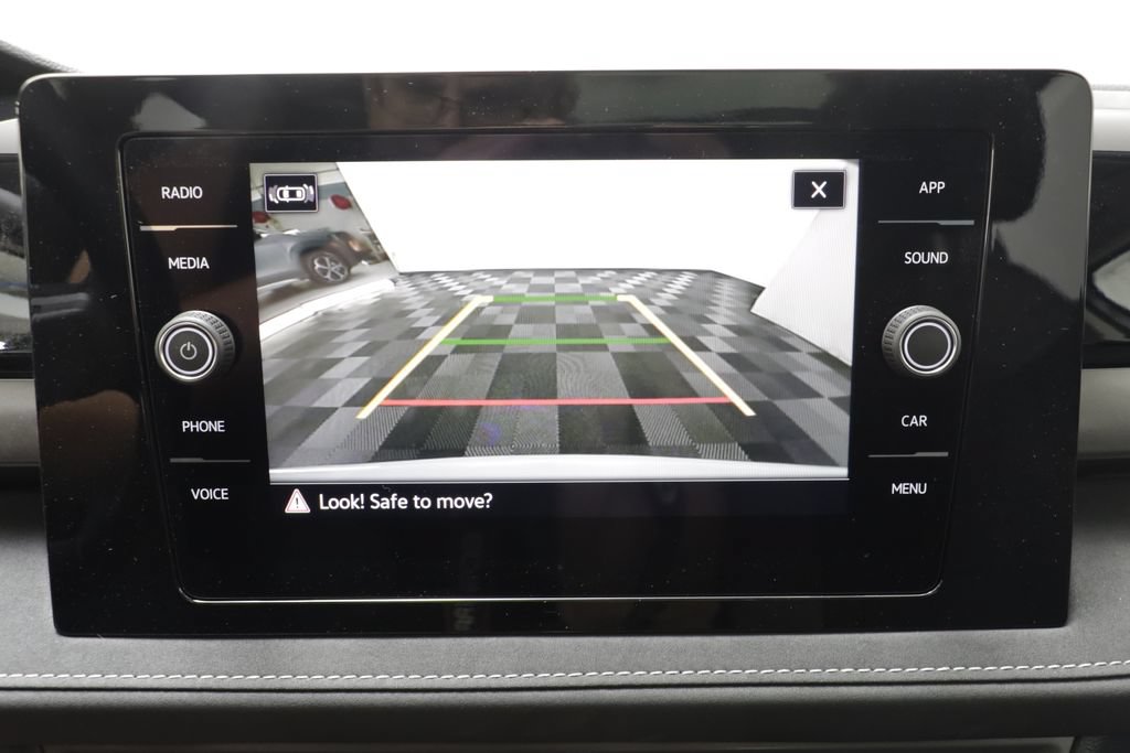 New 2026 Volkswagen Taos SE AWD/4WD image 11