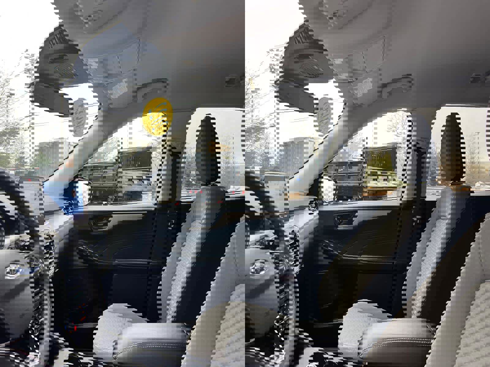 Used 2022 Ford Escape SE w/ Convenience Package image 12