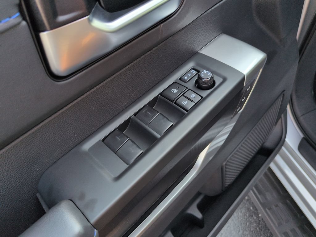 Certified 2023 Toyota Sequoia Platinum AWD/4WD image 11