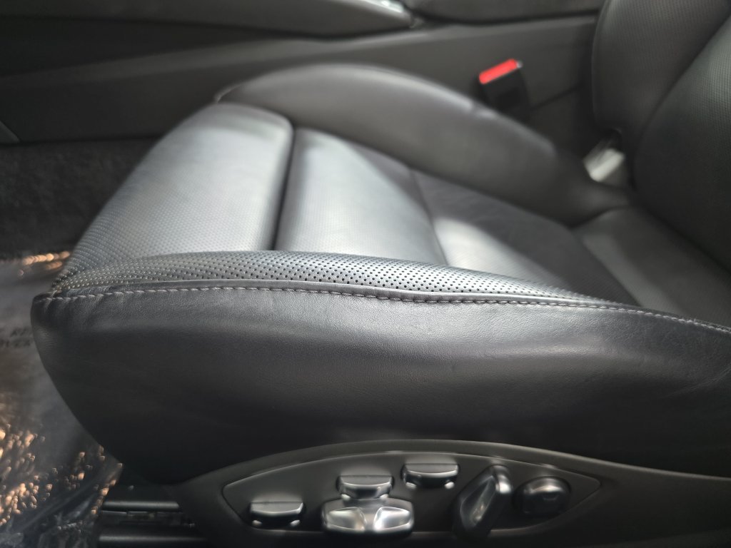 Certified 2019 Porsche 911 Turbo S AWD/4WD image 23