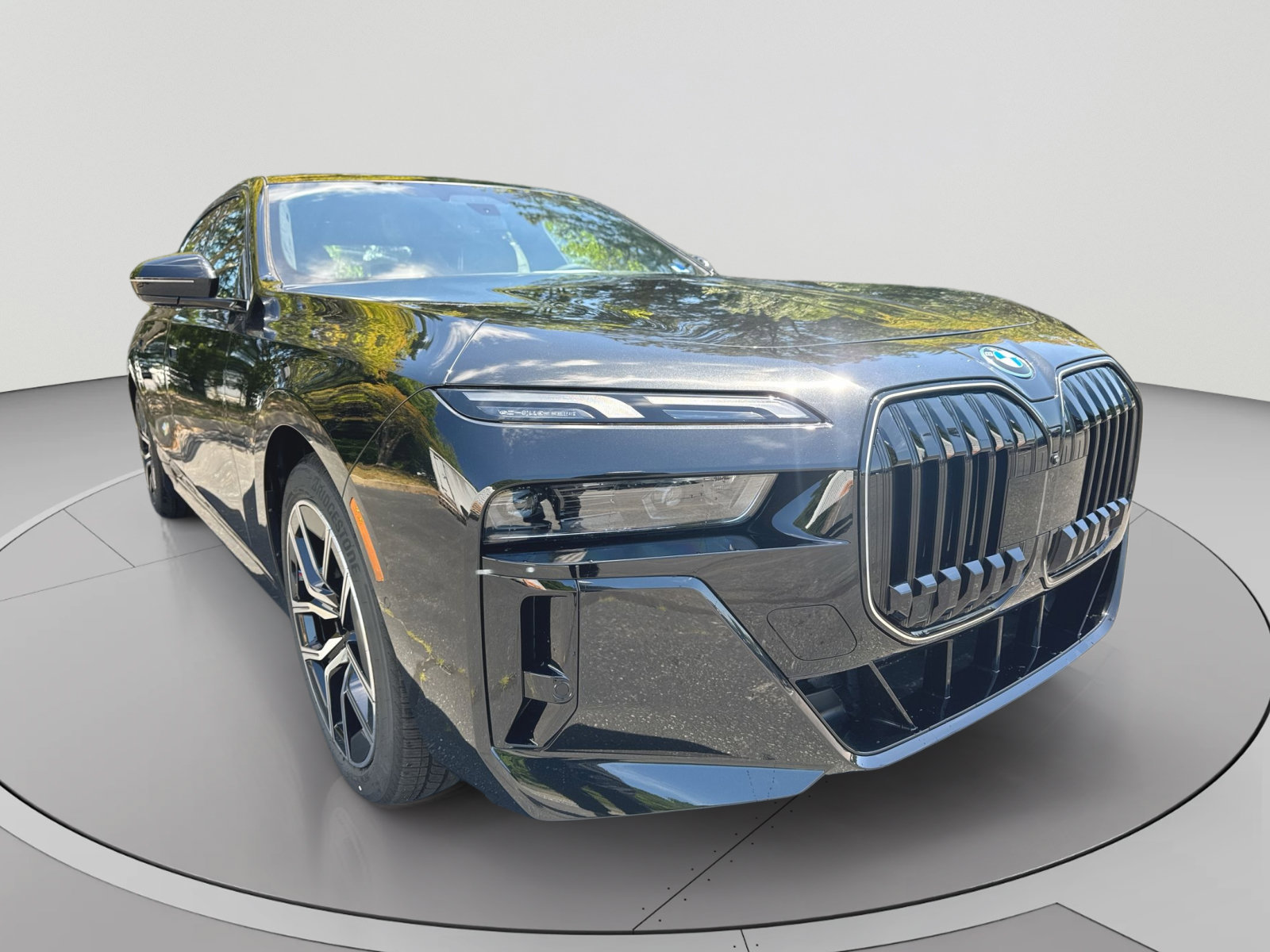 New 2026 BMW i7 eDrive50 w/ M Sport Package RWD image 3
