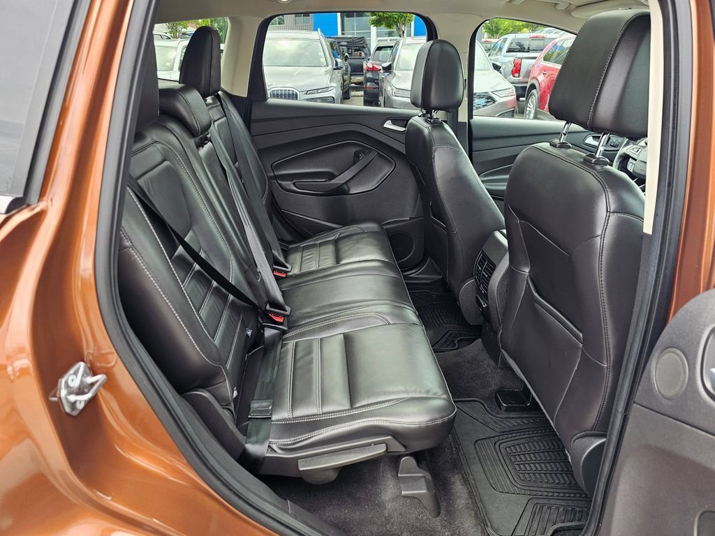 Used 2017 Ford Escape Titanium w/ Canadian Touring Package AWD/4WD image 28