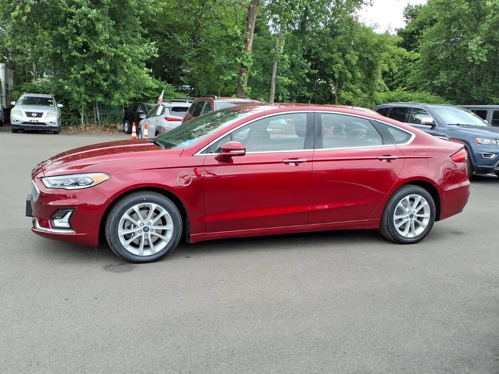 Used 2019 Ford Fusion Energi Titanium FWD image 21