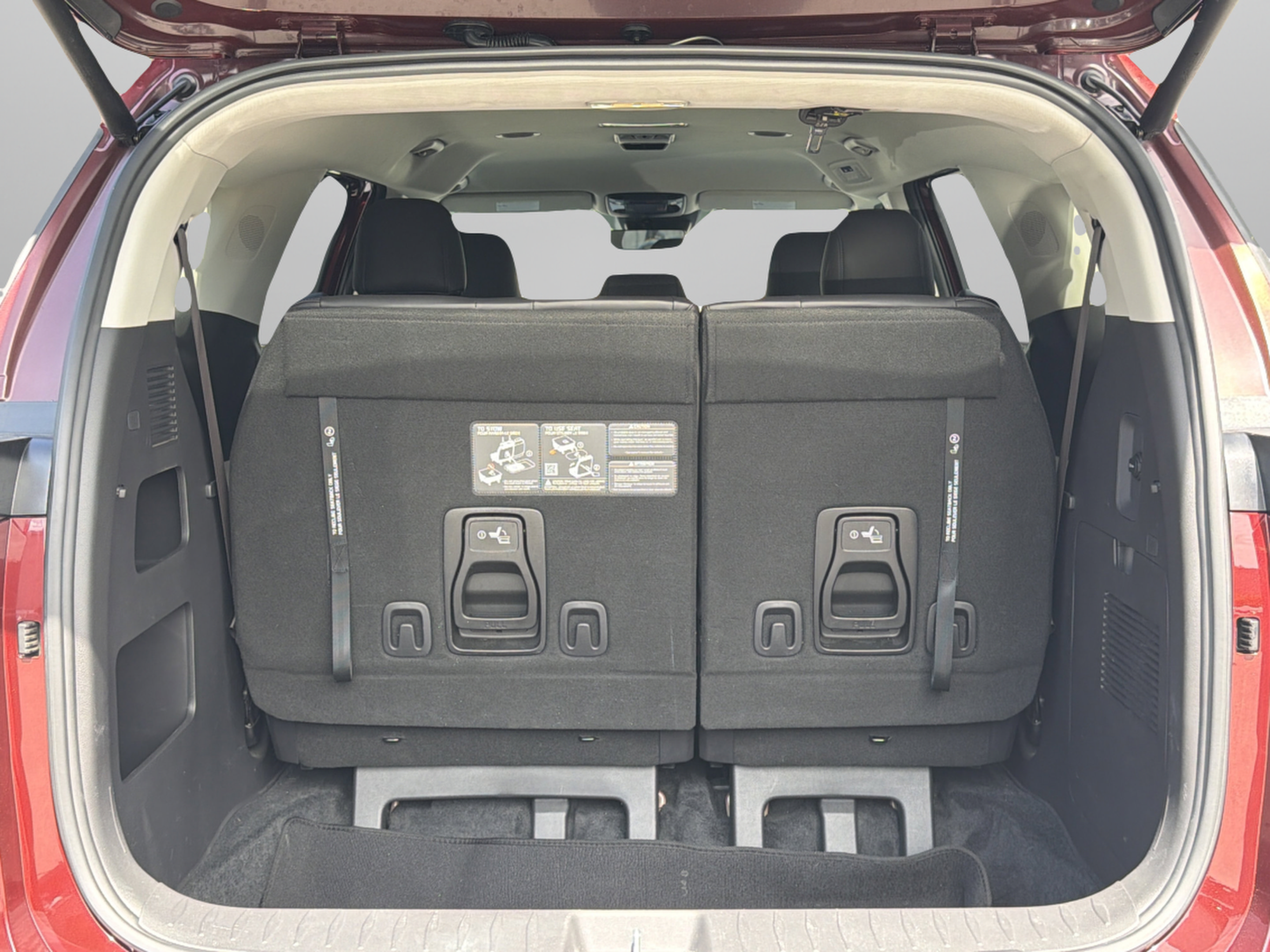 Certified 2024 Kia Carnival EX FWD image 23