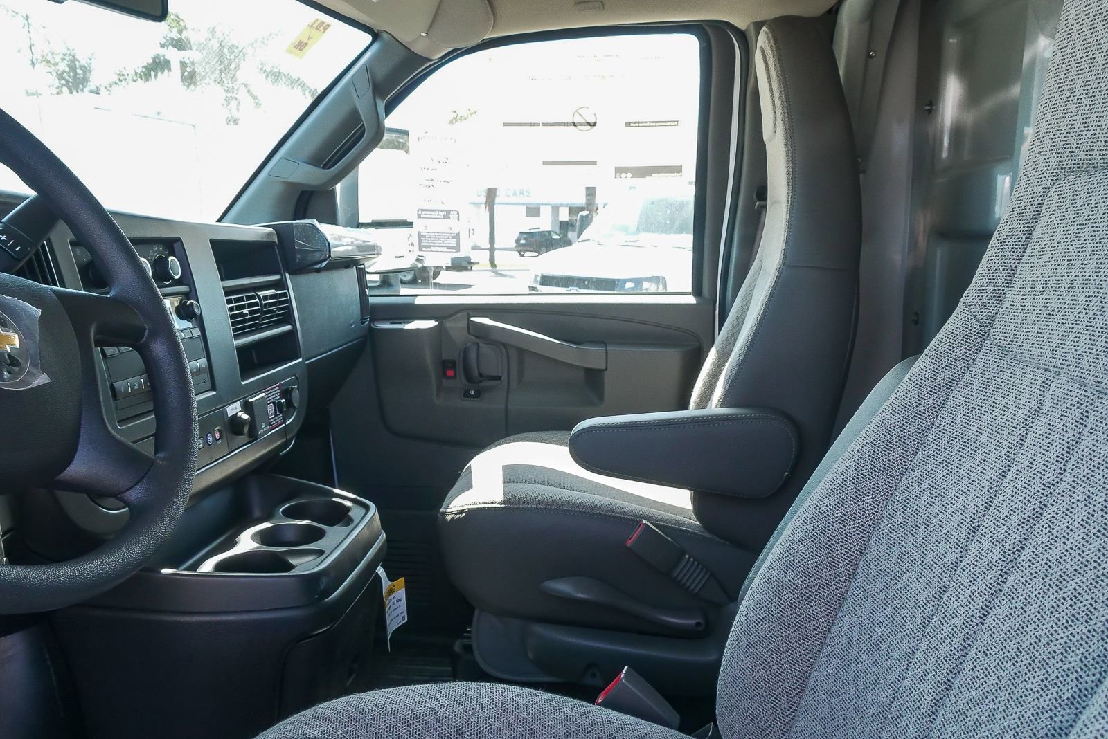 New 2026 Chevrolet Express 3500 w/ Power Convenience Package image 15
