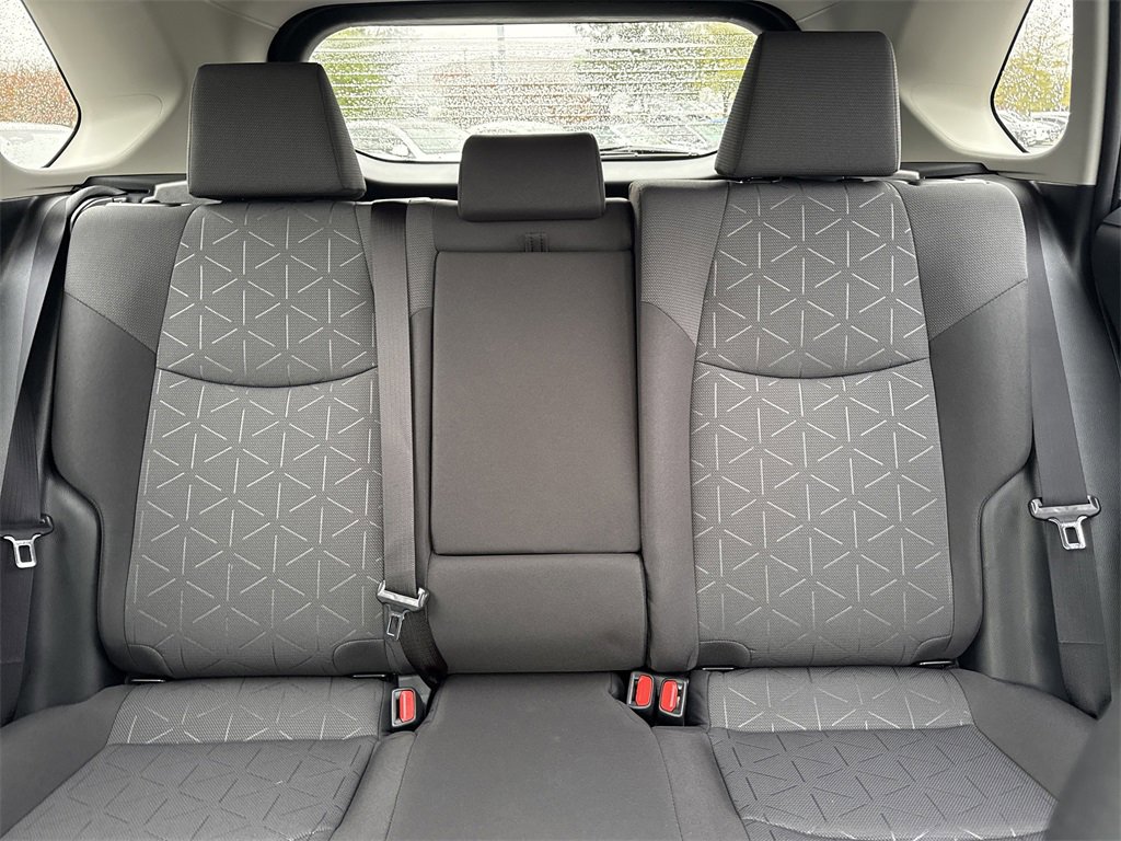 Used 2024 Toyota RAV4 XLE image 31