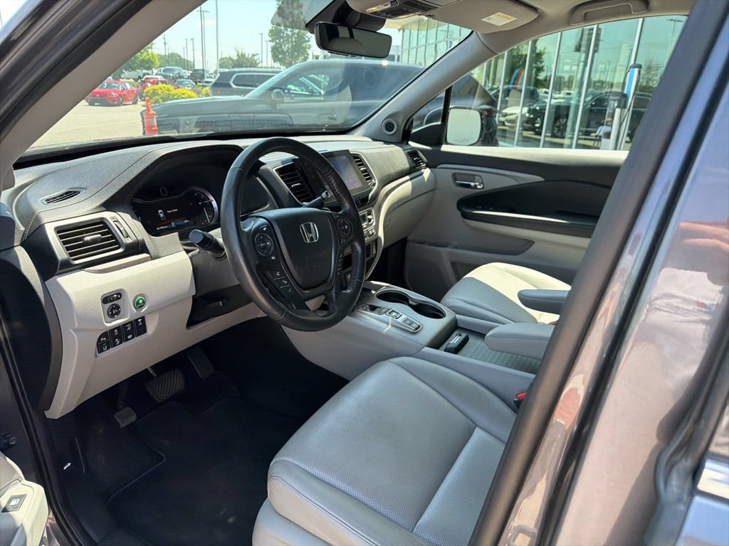 Used 2023 Honda Ridgeline RTL-E image 16