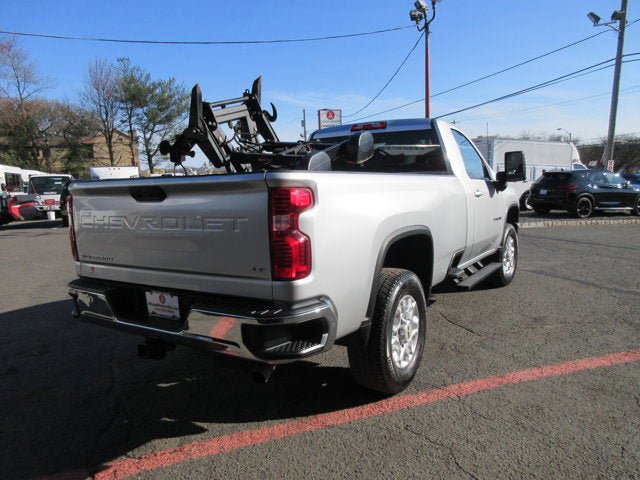 Used 2022 Chevrolet Silverado 3500 LT w/ Convenience Package AWD/4WD image 4