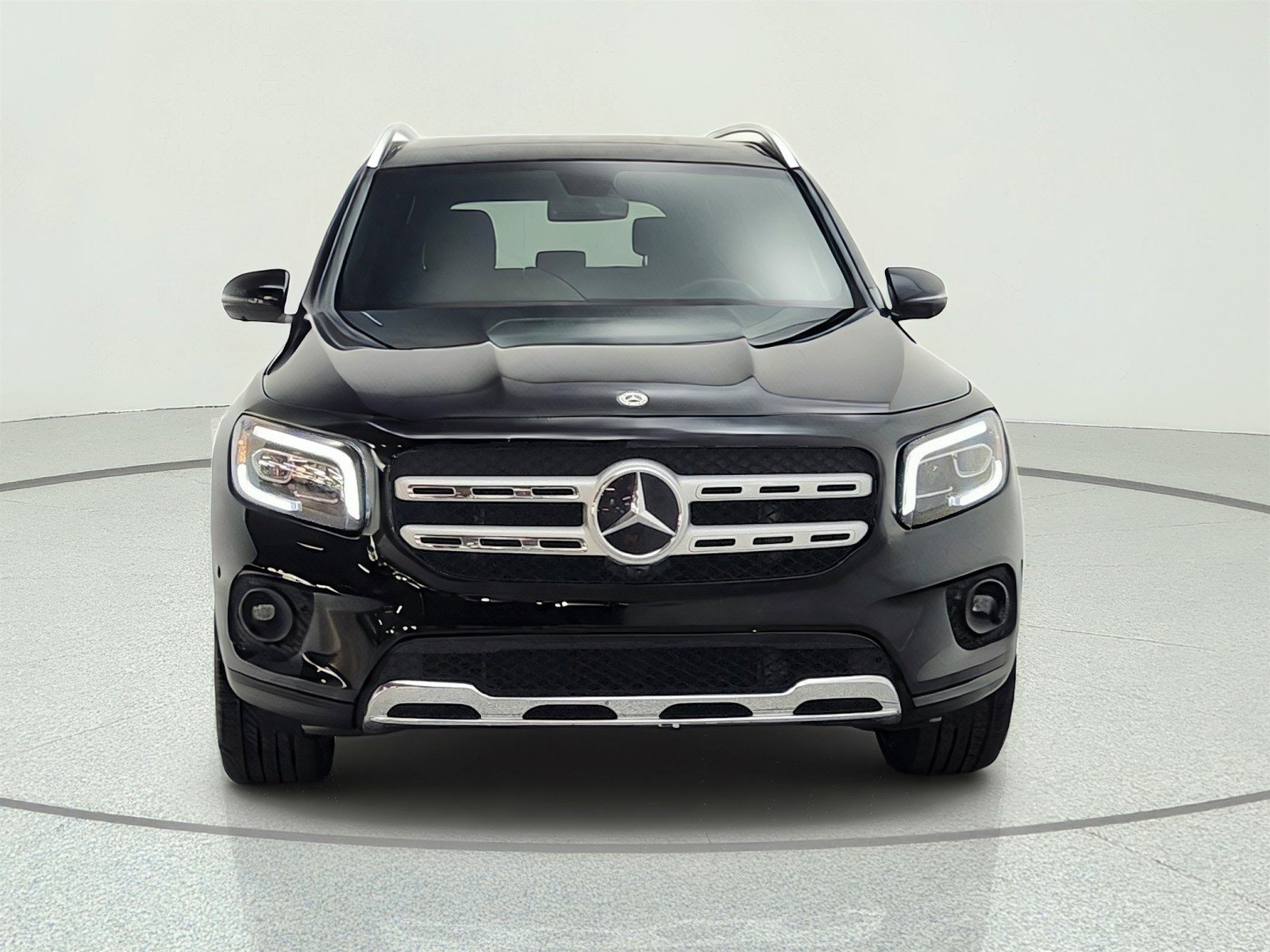 Used 2022 Mercedes-Benz GLB 250 4MATIC image 2