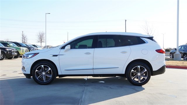 Used 2019 Buick Enclave Essence w/ LPO, Sport Appearance Package image 6