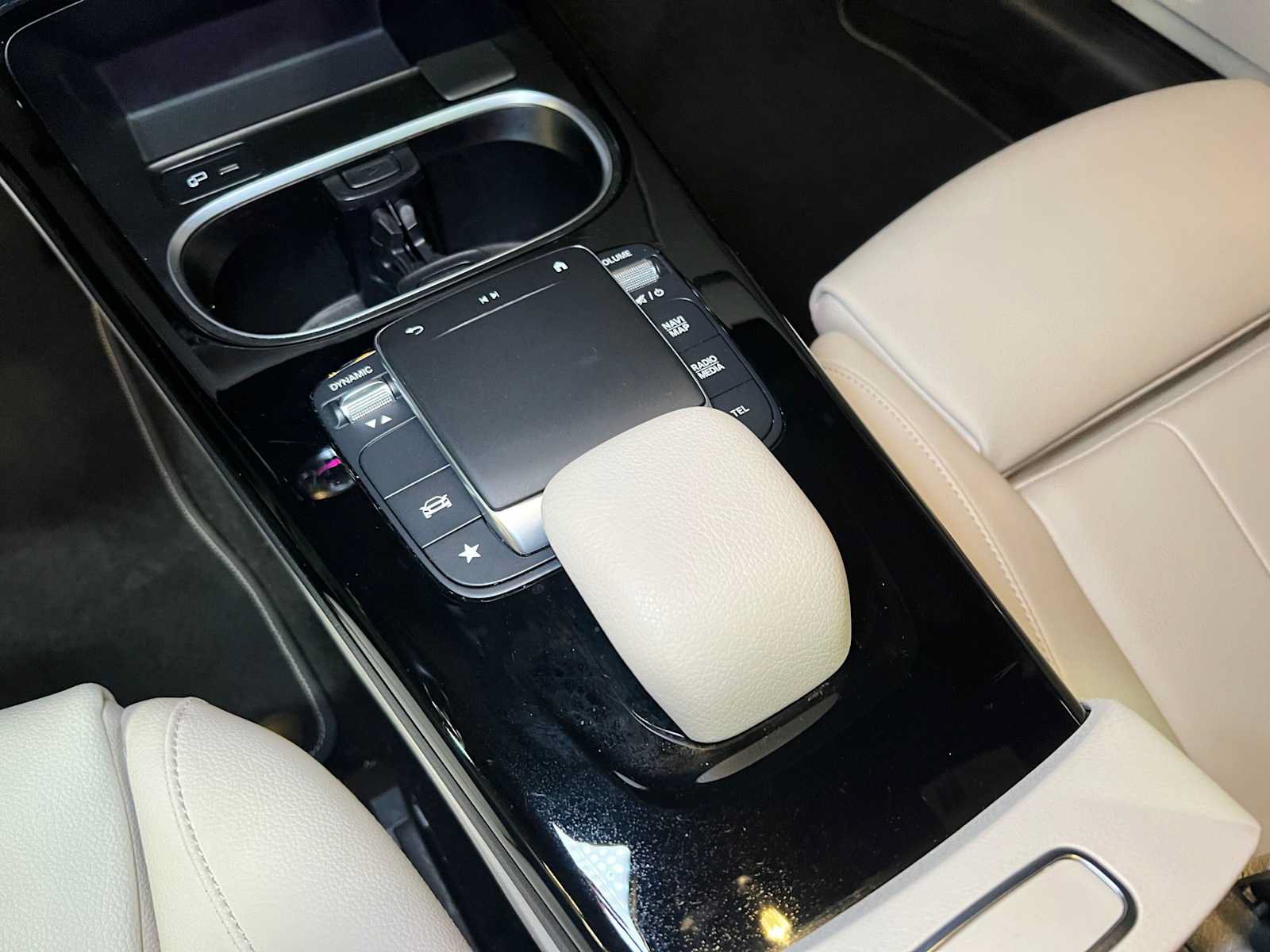 Certified 2023 Mercedes-Benz CLA 250 4MATIC image 33