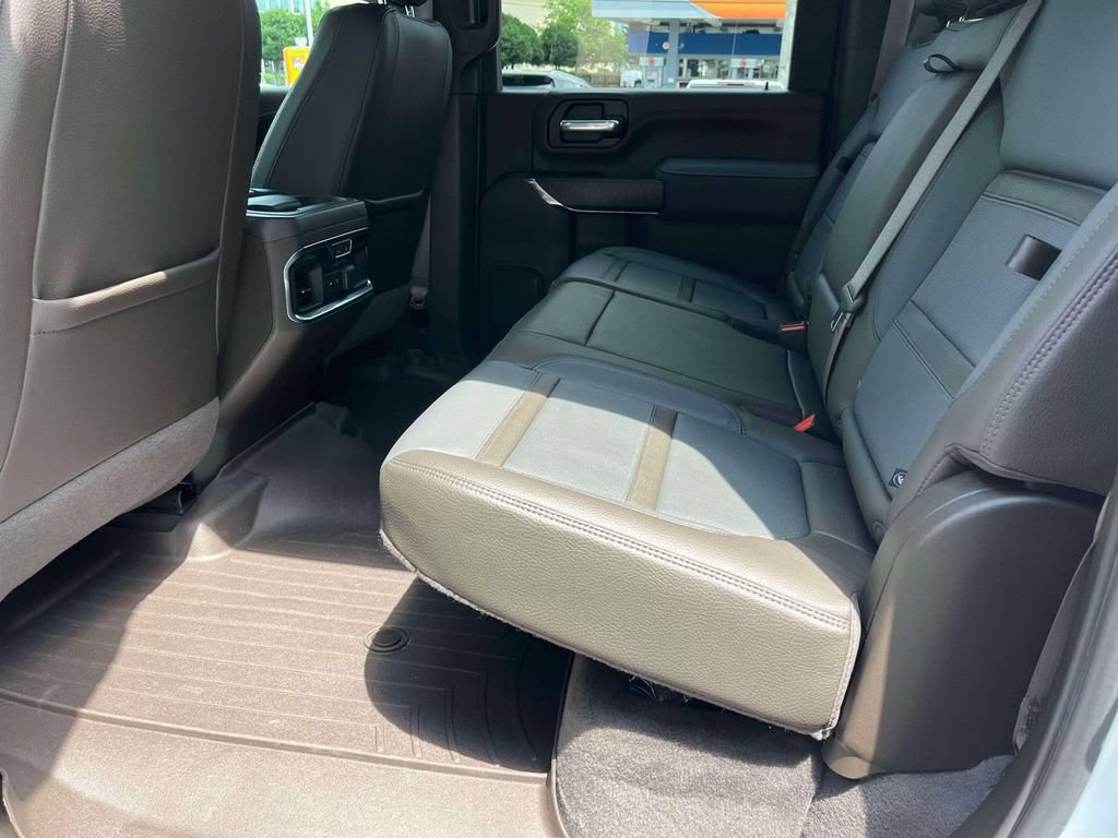 Used 2021 GMC Sierra 2500 Denali AWD/4WD image 16