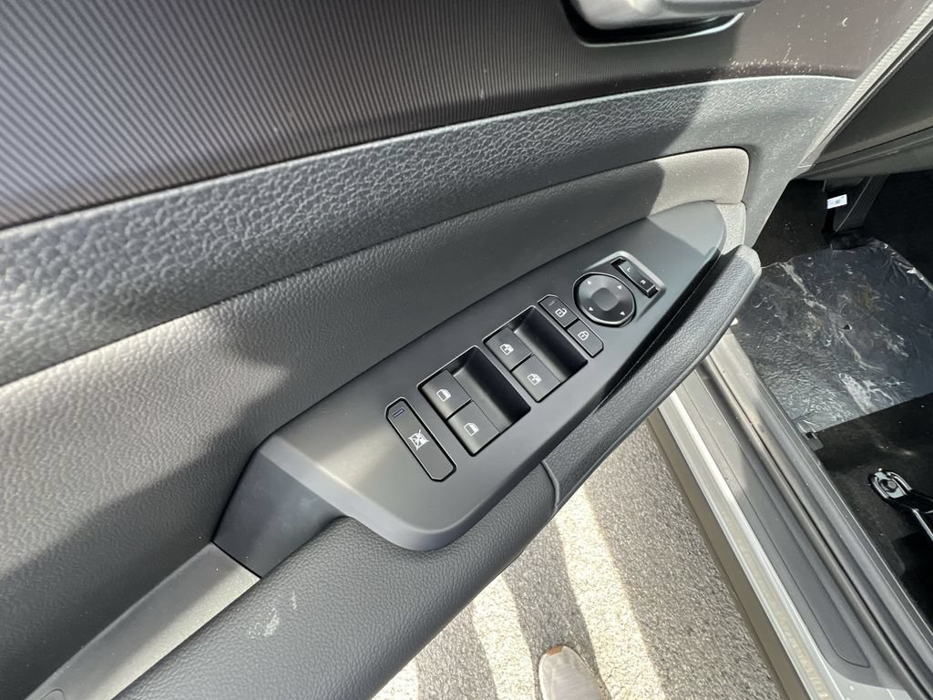 New 2026 Kia Sportage EX FWD image 13
