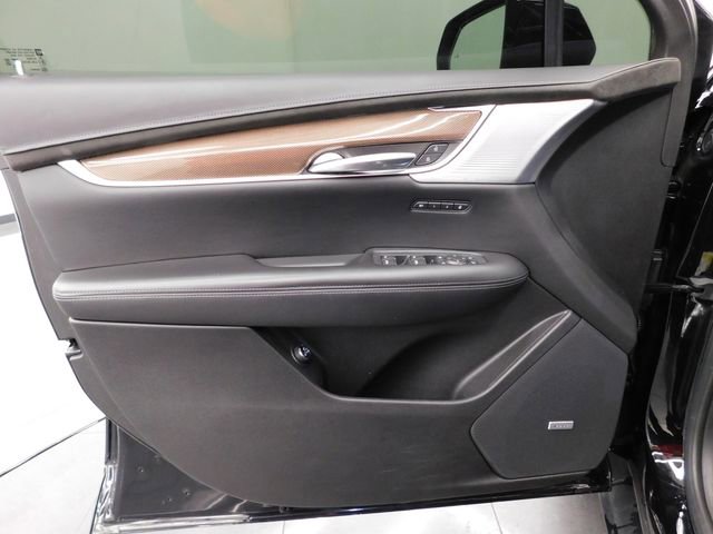 Used 2021 Cadillac XT5 Sportv w/ Platinum Package image 14