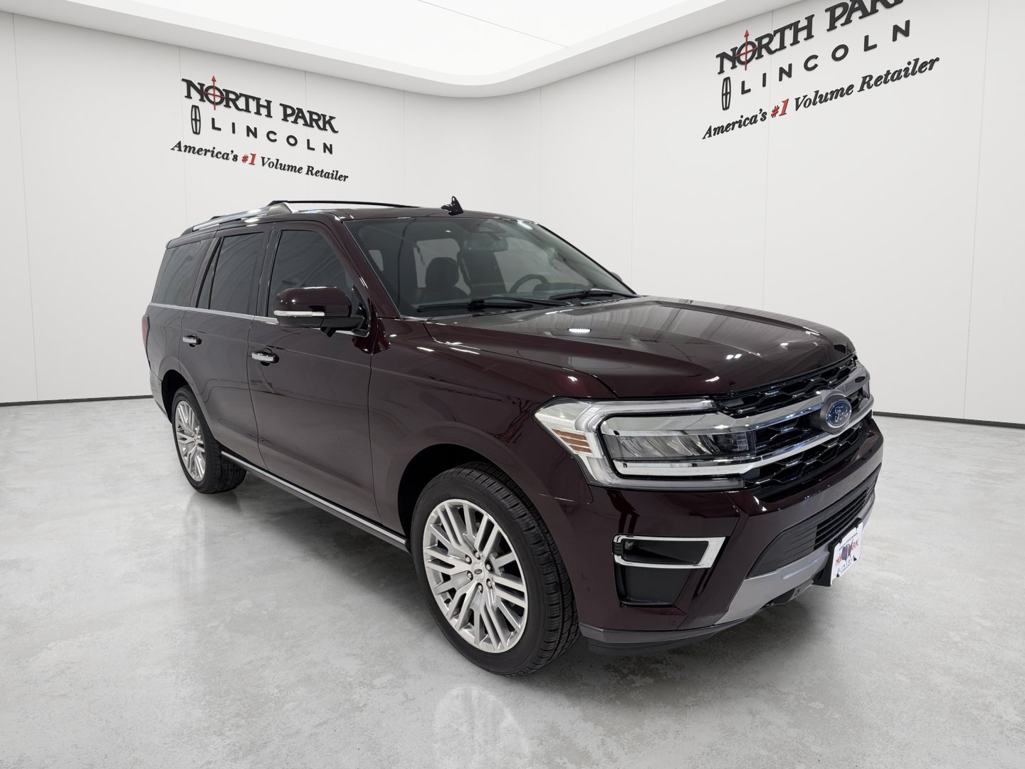 Used 2024 Ford Expedition Limited AWD/4WD image 7
