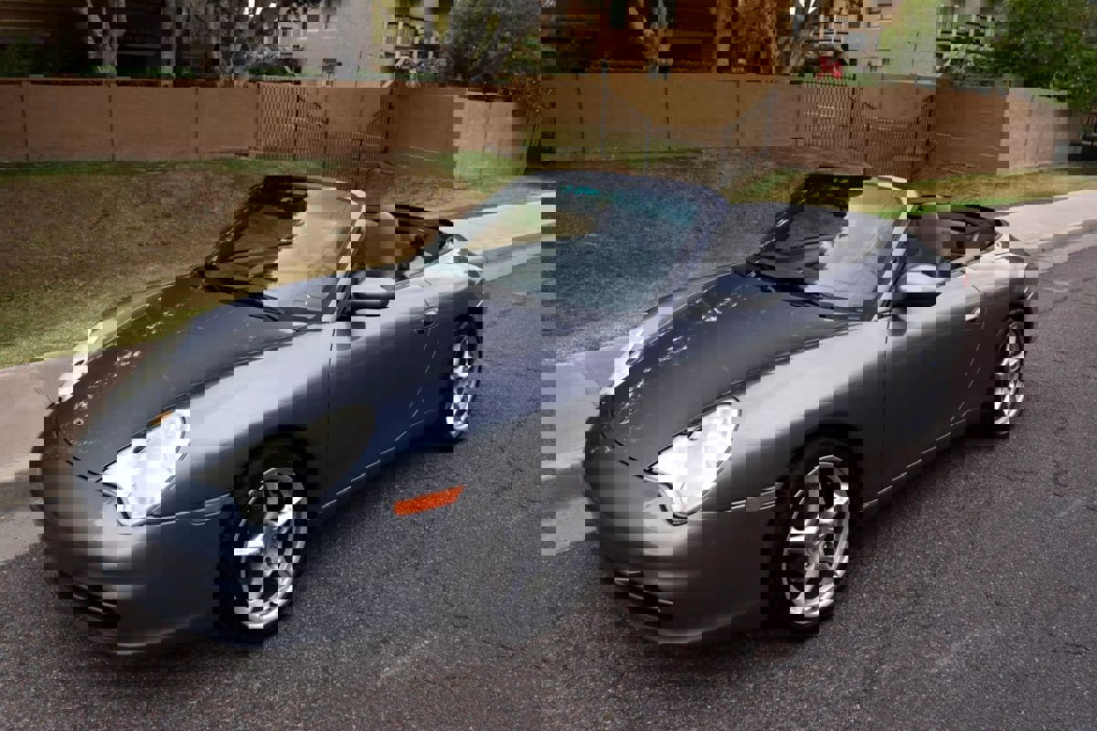 Used 2002 Porsche 911 Cabriolet image 12