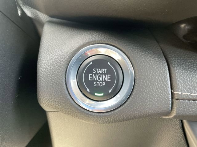 Used 2023 Buick Envision Essence FWD image 25