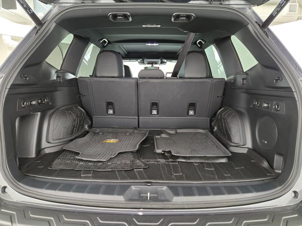 Certified 2025 Subaru Forester Wilderness w/ Convenience Package AWD/4WD image 20