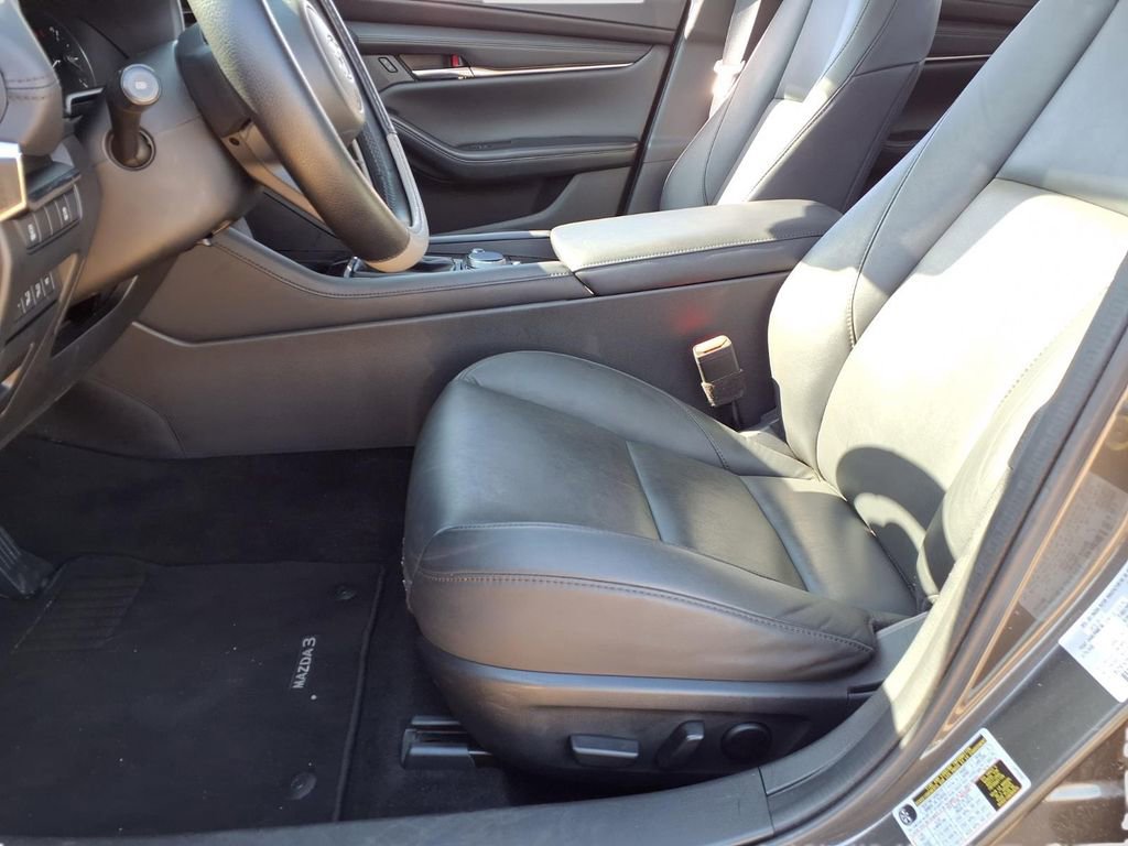 Used 2023 MAZDA MAZDA3 s image 23