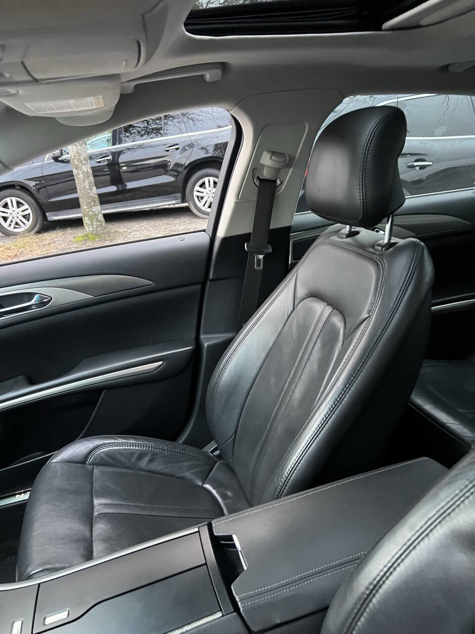 Used 2014 Lincoln MKZ Hybrid w/ Equipment Group 202A Reserve image 16