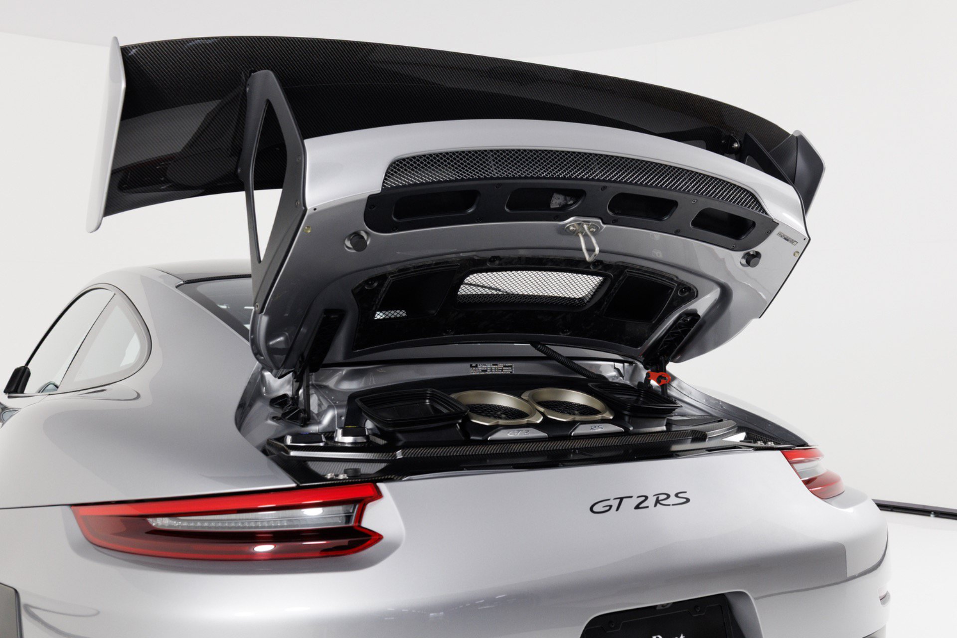 Used 2018 Porsche 911 GT2 RS RWD image 53