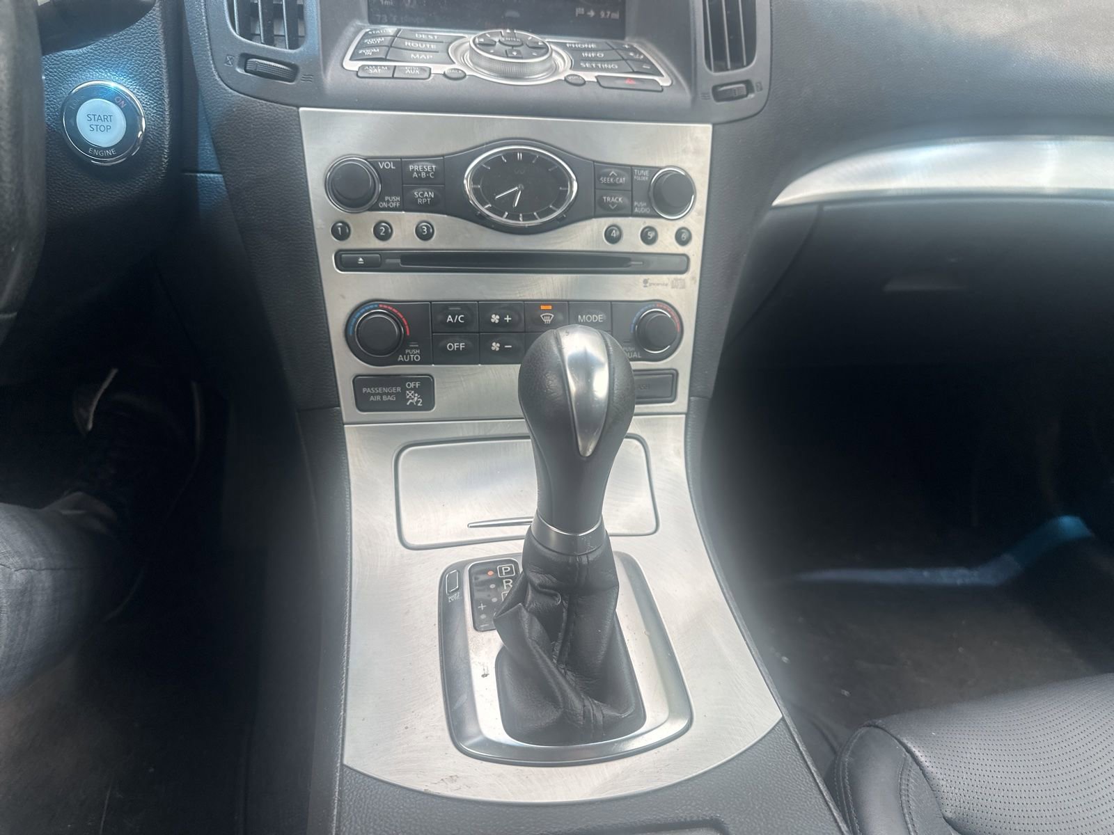 Used 2009 INFINITI G37 Convertible w/ Premium Pkg RWD image 10