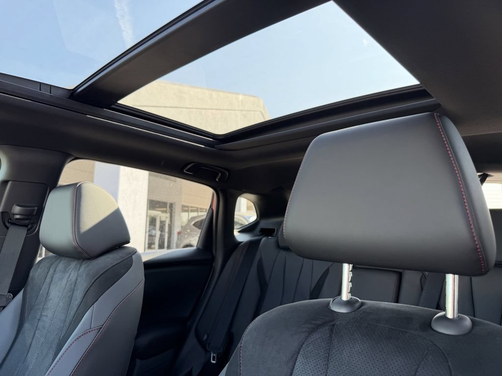 Used 2025 Acura ADX A-Spec AWD/4WD image 18