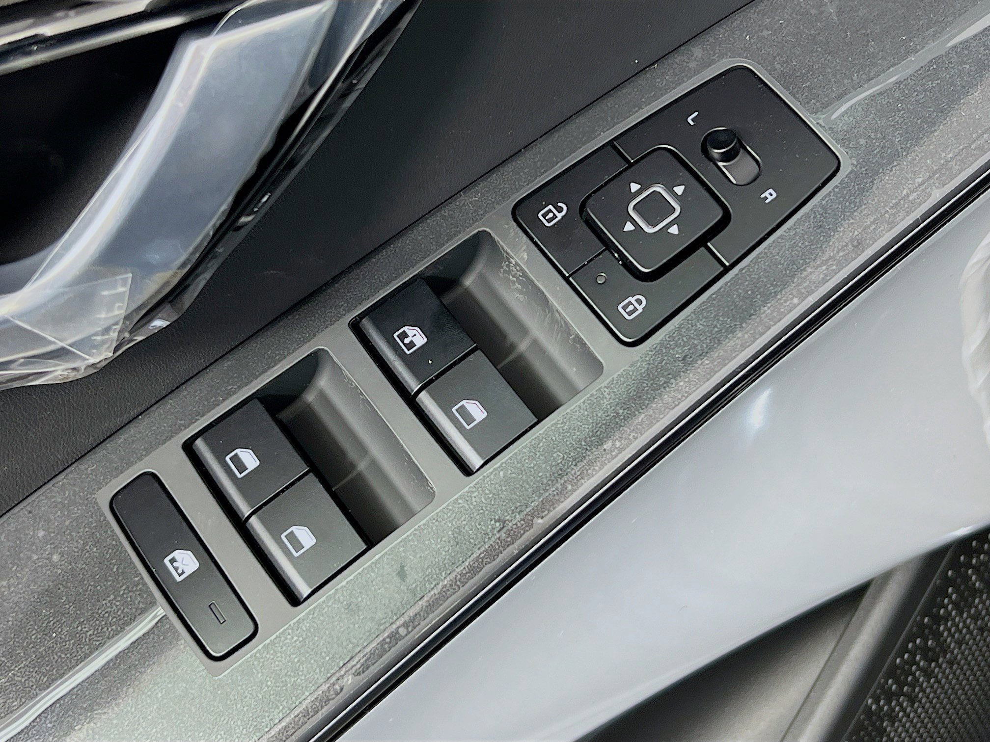 New 2025 Kia Niro EX image 21