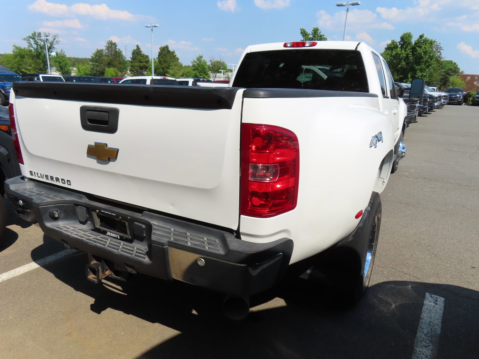 Used 2011 Chevrolet Silverado 3500 LTZ w/ LTZ Plus Package AWD/4WD image 5