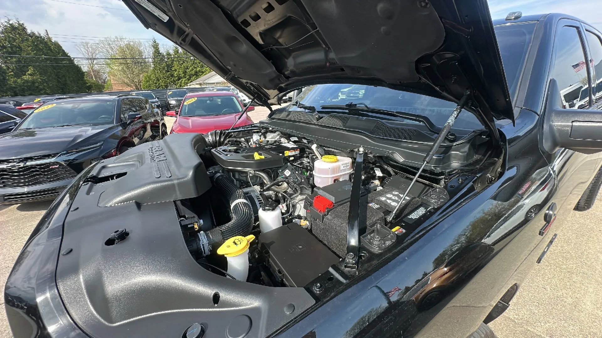 Used 2025 RAM 2500 Laramie AWD/4WD image 35