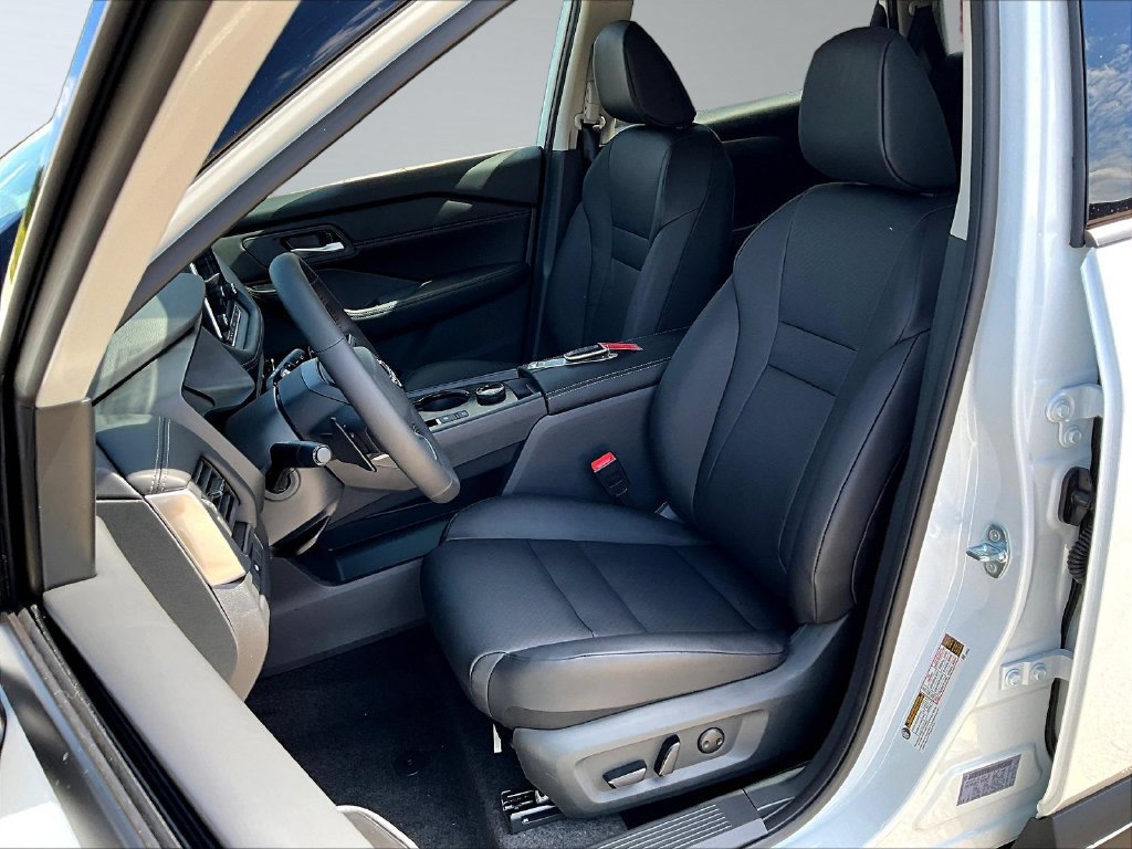 New 2026 Nissan Rogue Dark Armor AWD/4WD image 27
