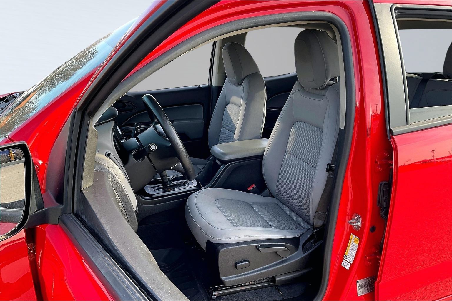 Used 2019 Chevrolet Colorado W/T w/ Custom Special Edition image 25