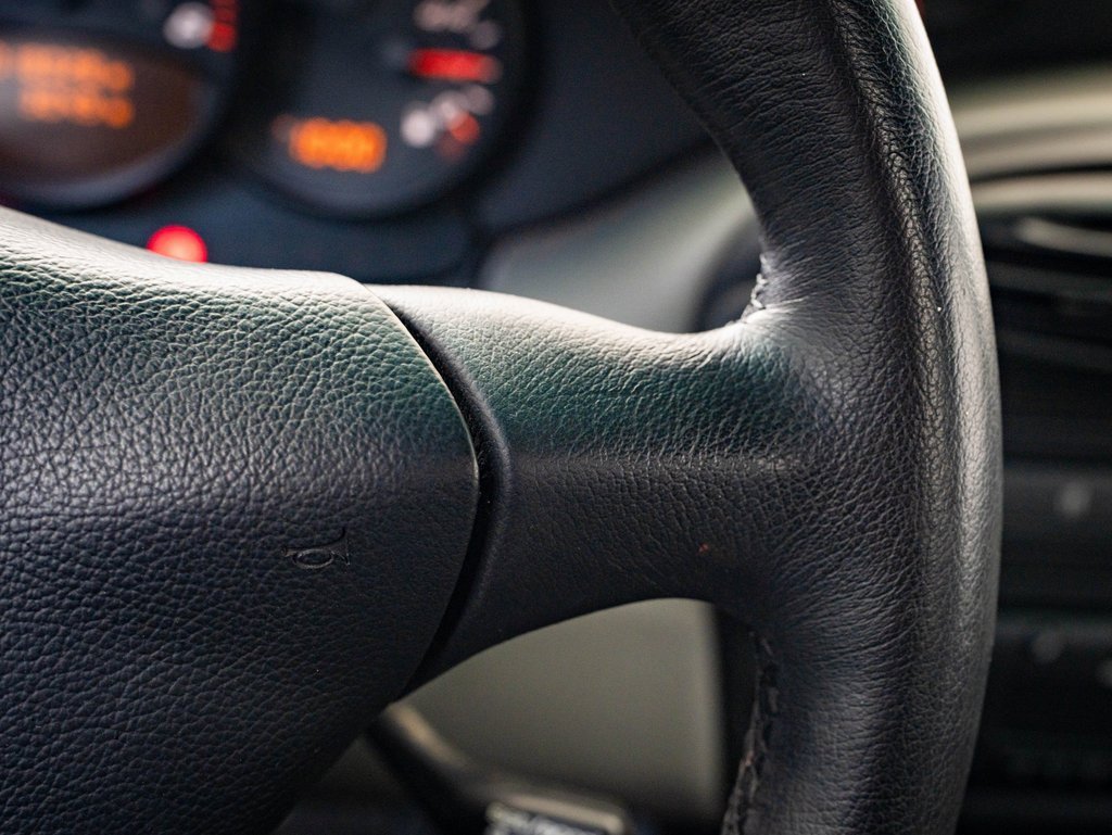 Used 2002 Porsche Boxster image 29