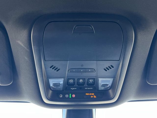 Certified 2023 Buick Enclave Avenir w/ Avenir Technology Package AWD/4WD image 38