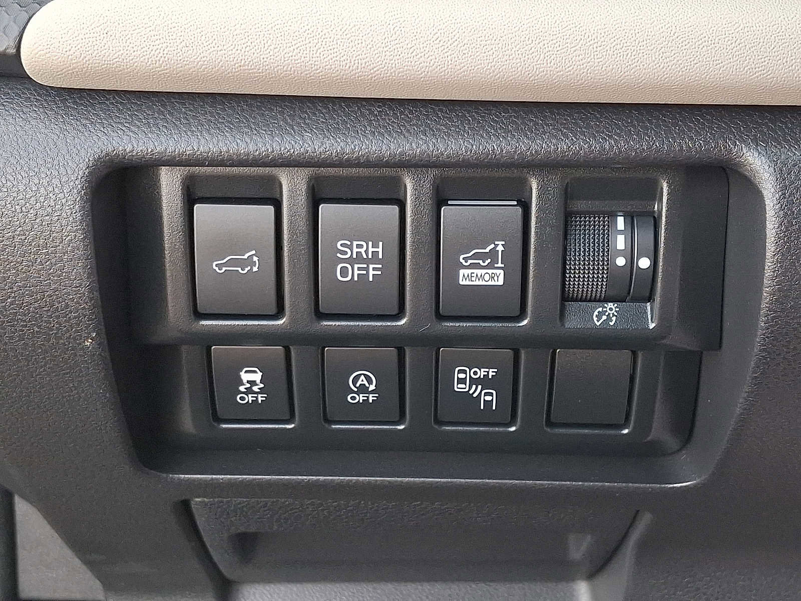 Used 2023 Subaru Forester Limited image 28