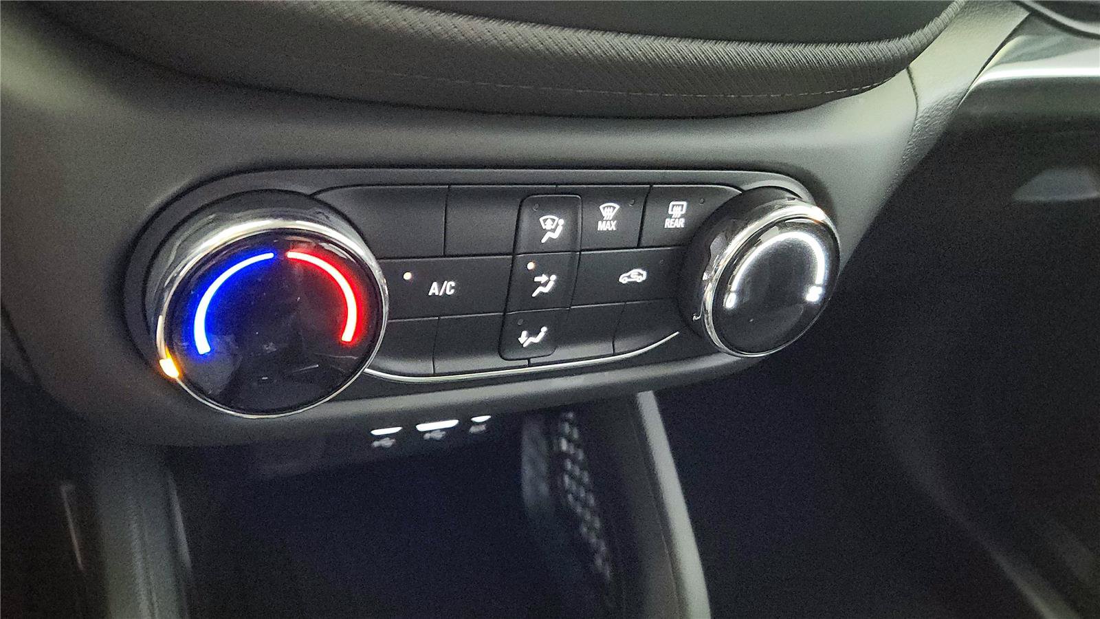 Used 2022 Chevrolet TrailBlazer LS FWD image 29