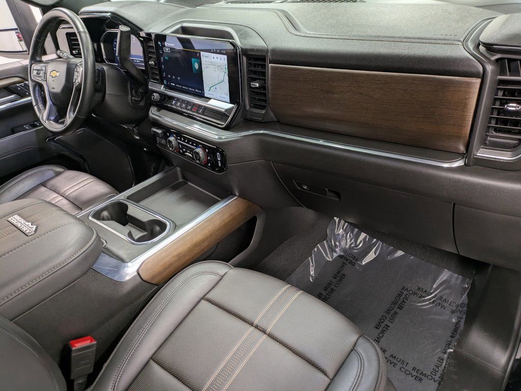Used 2024 Chevrolet Silverado 3500 High Country w/ High Country Premium Package image 30