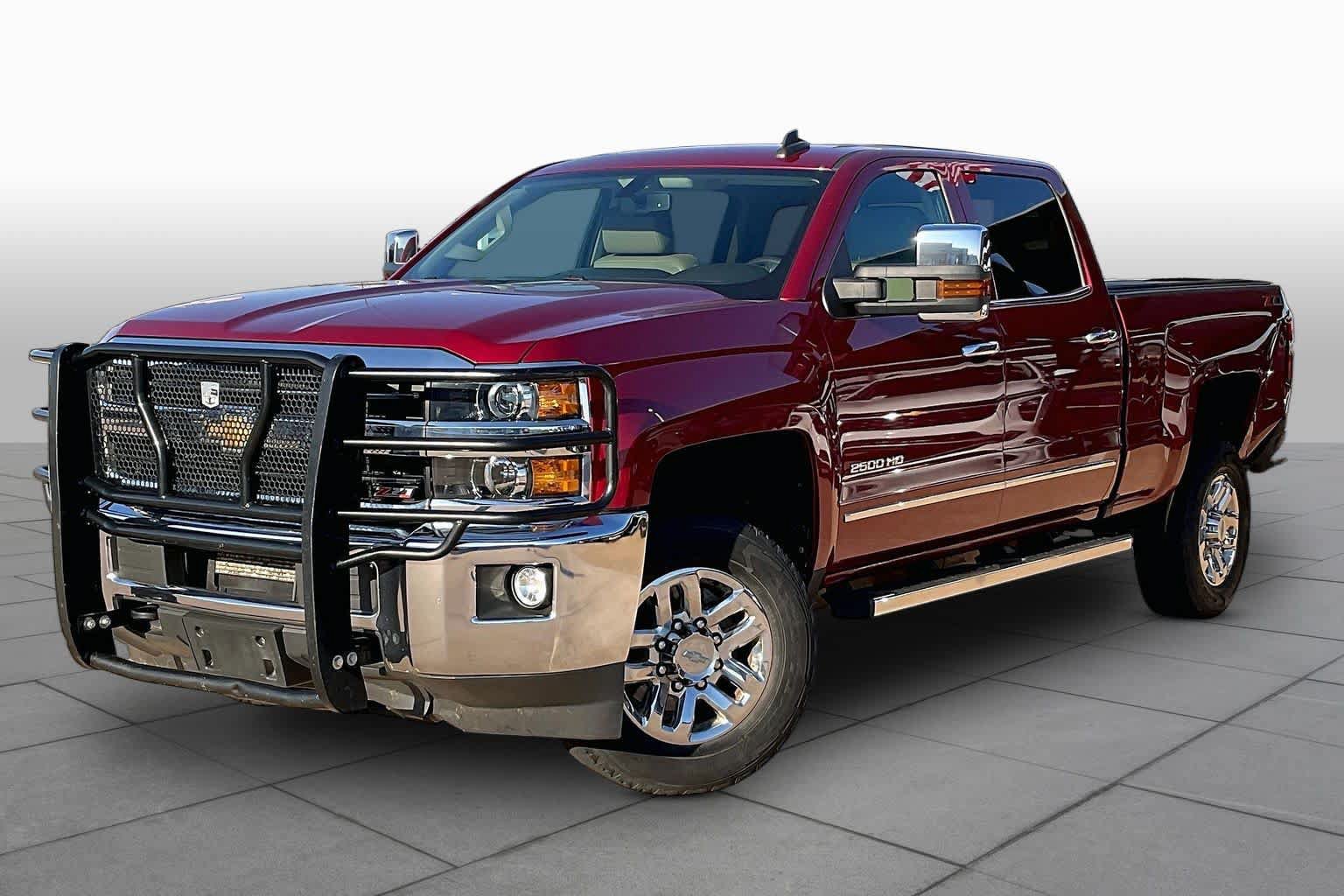 Used 2018 Chevrolet Silverado 2500 LTZ AWD/4WD image 2
