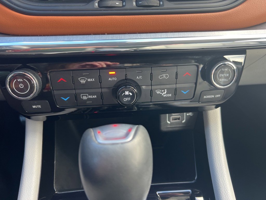 Used 2022 Jeep Compass Limited w/ Elite Group image 19