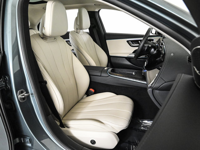 Used 2025 Mercedes-Benz E 450 4MATIC Sedan image 23