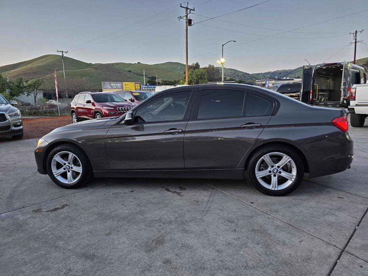 Used 2015 BMW 320i Sedan w/ Driver Assistance Package image 12