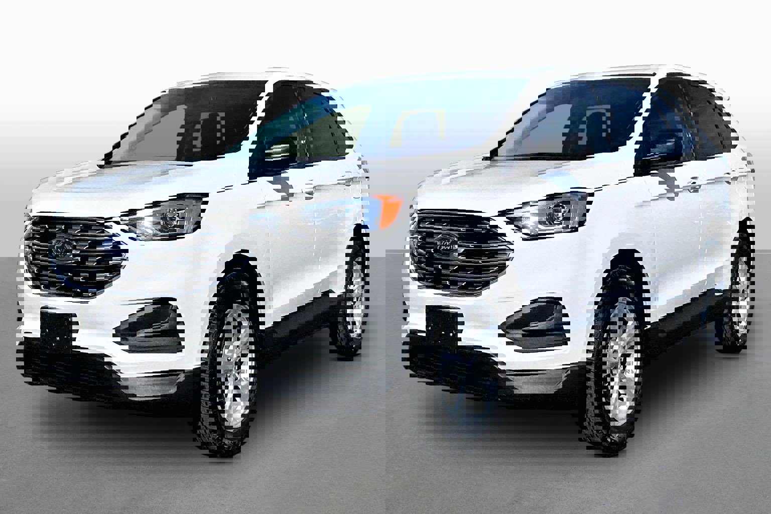 Used 2019 Ford Edge SE w/ SE Fleet Driver's Package image 1