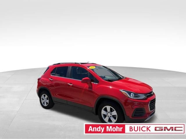 Used 2018 Chevrolet Trax LT w/ Sun & Sound Package FWD image 1
