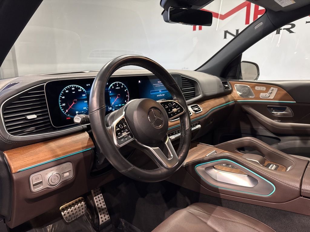 Used 2023 Mercedes-Benz GLS 450 4MATIC w/ AMG Line Exterior image 9