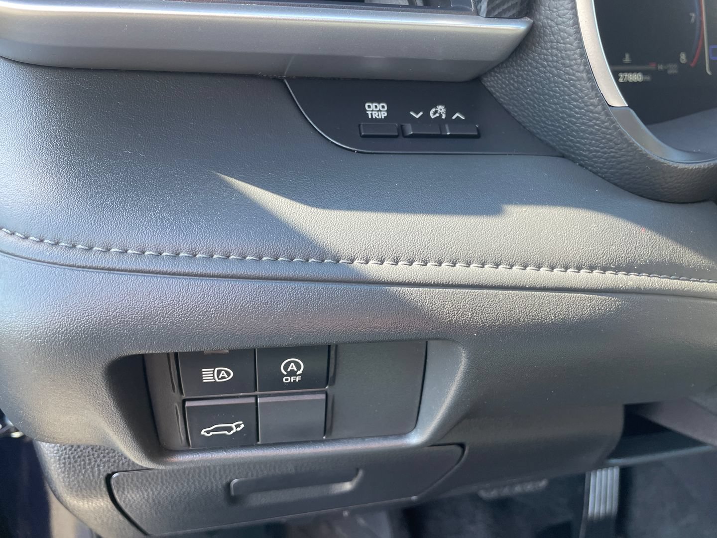 Certified 2025 Toyota Highlander XSE AWD/4WD image 12