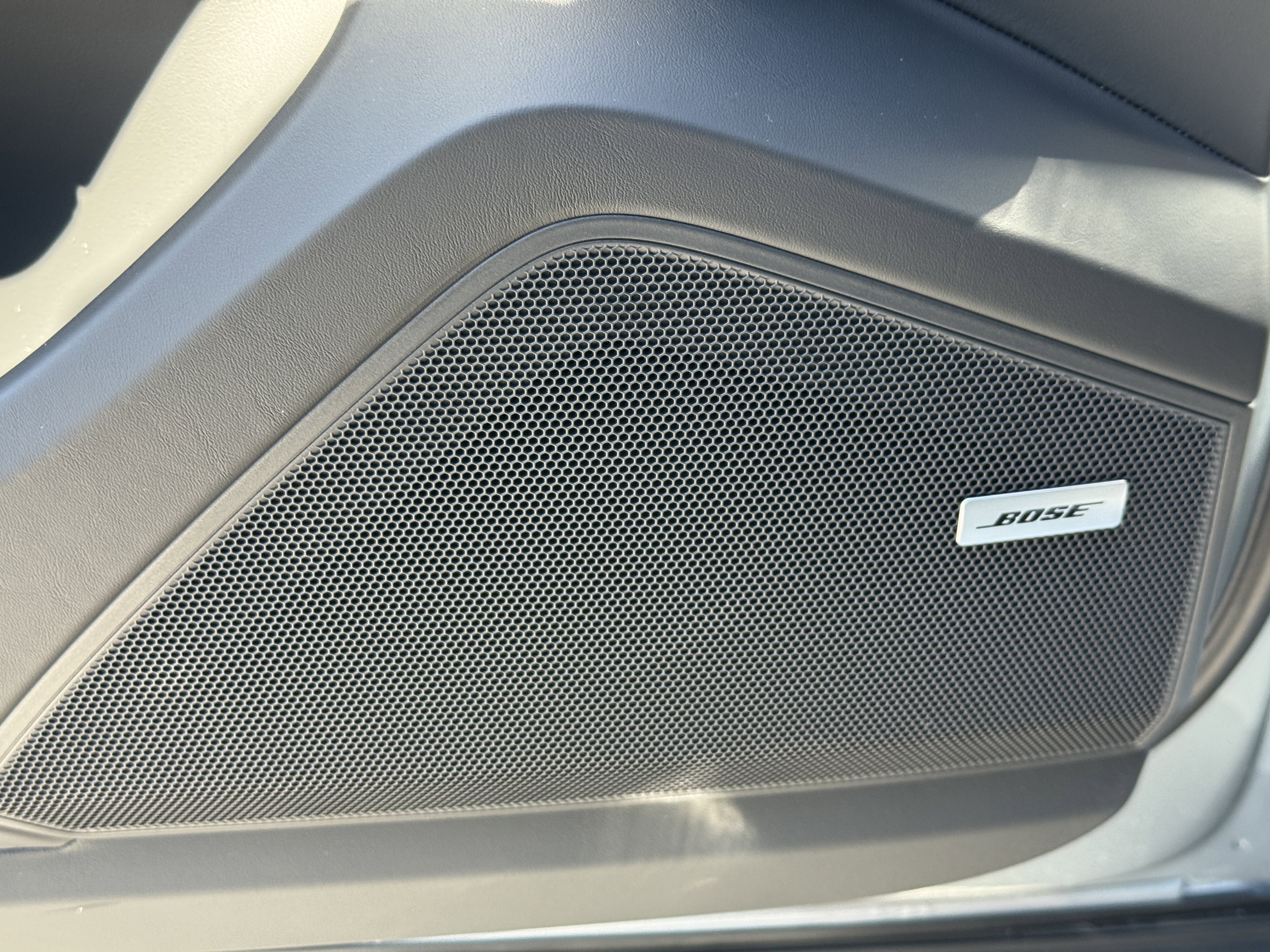 New 2026 Porsche Cayenne Coupe image 24